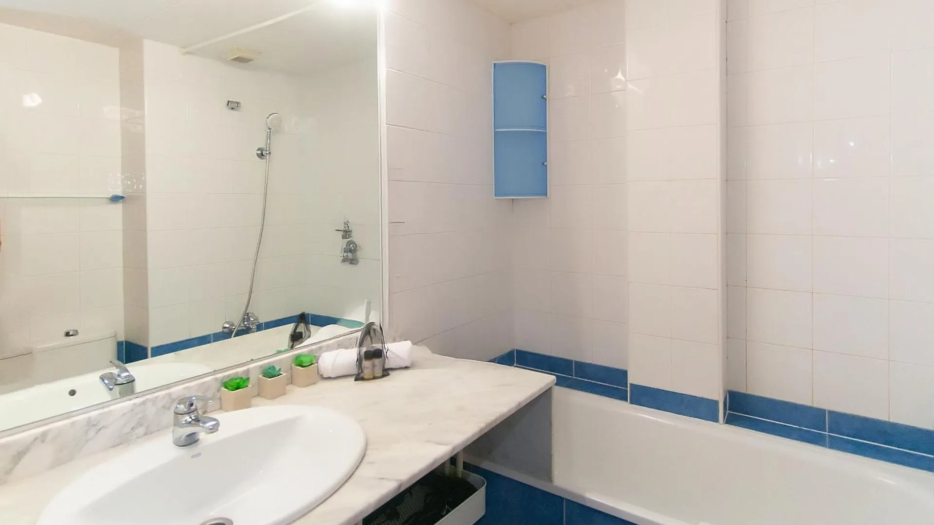 Welcs Apartamento 254 Emp Con Vista Al Canal Roses